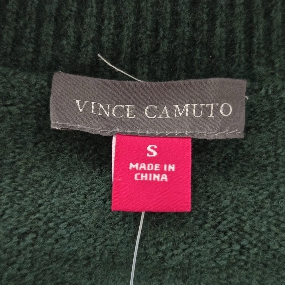 Vince Camuto Women'sa Holiday Sweater. Color: Peace. Size Small. New.Cozy Holi